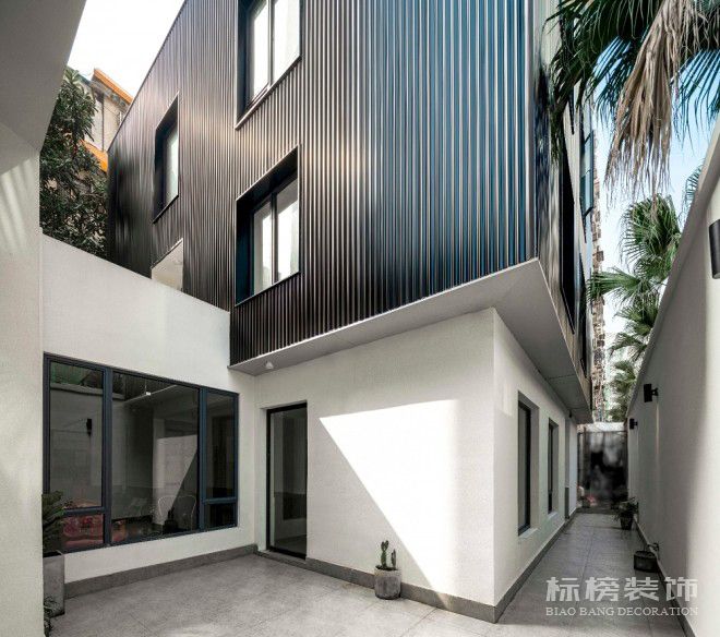 深圳南山办公室装修“黑”空间91视频免费观看建筑外观设计